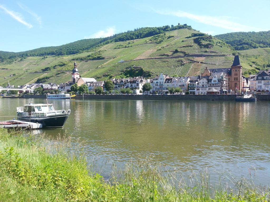 צל אן דר מוזל "Ferienhaus An Der Mosel" מראה חיצוני תמונה